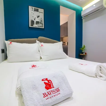 Matisse No18 - With Parking Daire